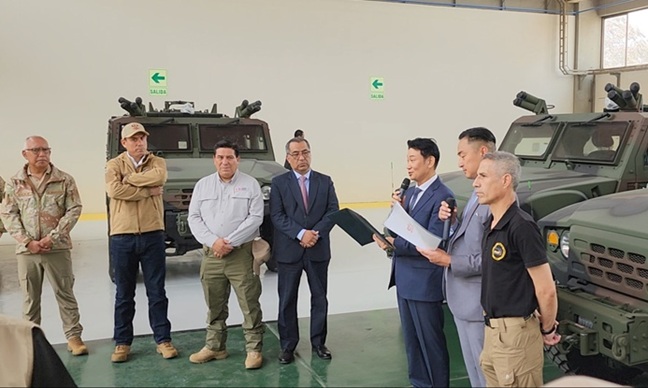 사진 밝기 수정_대표님 기념사.jpg